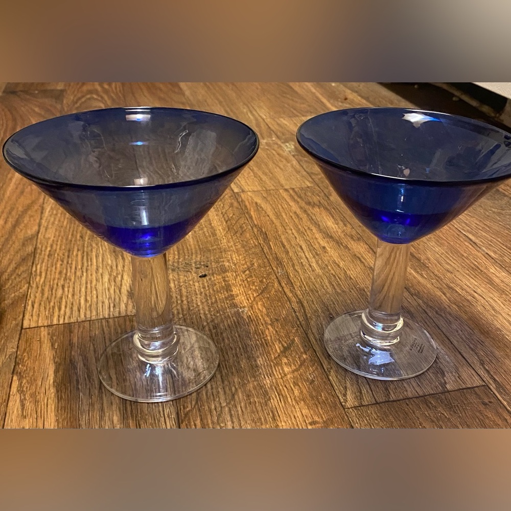 Set Lot Of 2 Williams Sonoma Clear & Cobalt Blue Martini Glasses Glass 6”H X 5”W